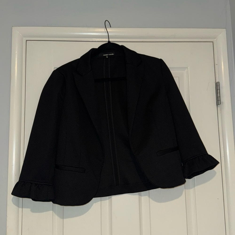 Amanda and Chelsea Cropped Ruffle Sleeve Jacket